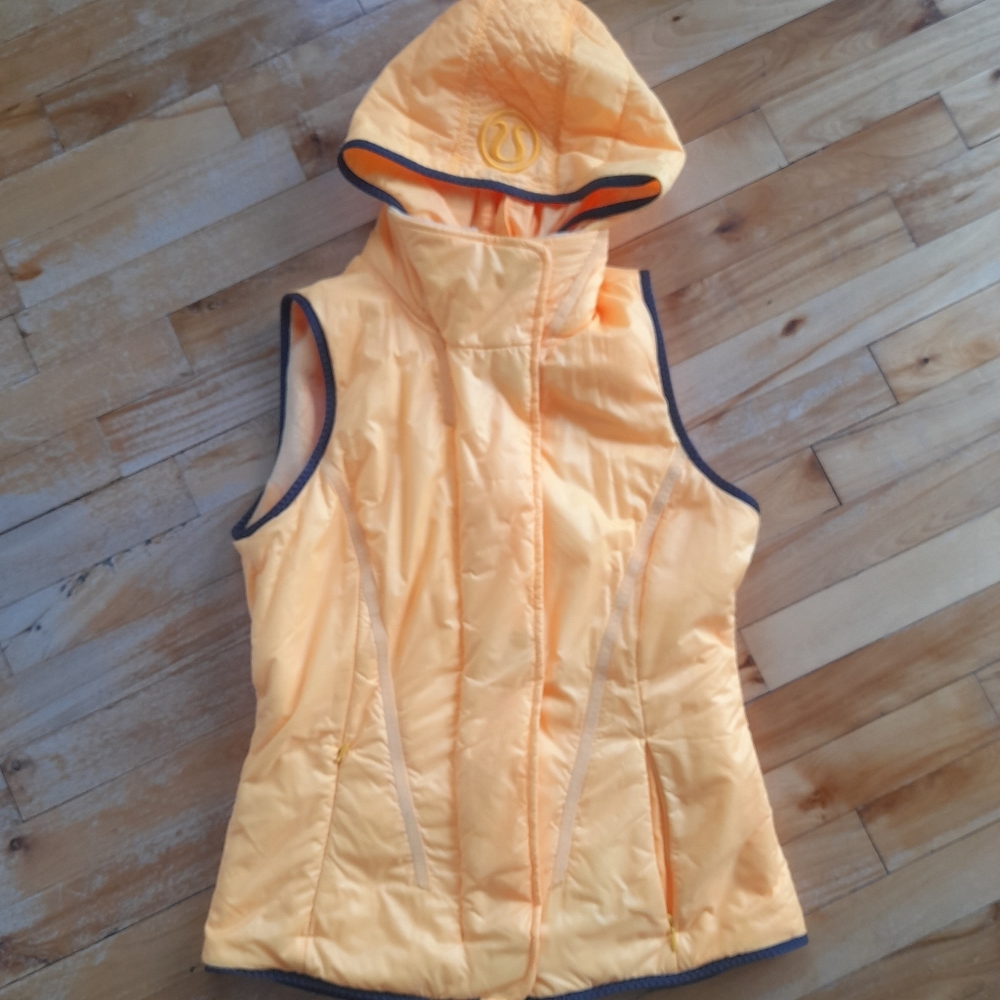 Lululemon zip up vest - Picture 5 of 6